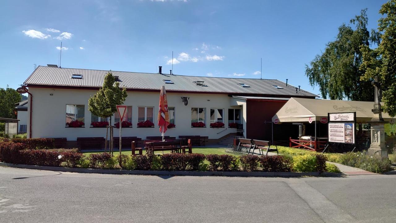 Na Rybnicku Bohutin Hotel Buitenkant foto