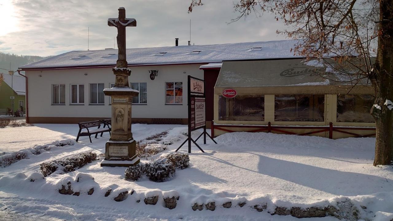 Na Rybnicku Bohutin Hotel Buitenkant foto